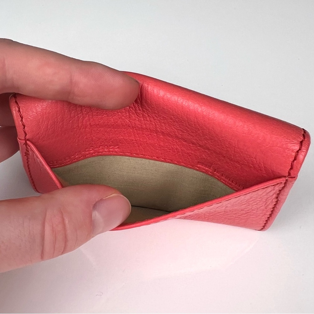 Chloé Coral Leather Card Holder - Picture 4 of 6